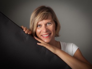 Lucie llong artiste peintre du mouvement , sport , rugby; golf, ski, danse, paysage, stage de peinture