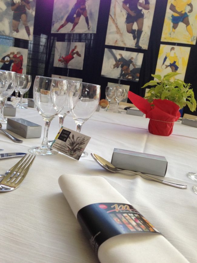 Journée sponsor R3CA rugby 08 Le club housse du R3CA rugby avec les peintures sur le rugby de Lucie LLONG