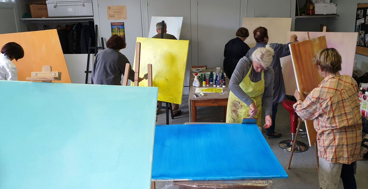les photos du stage de peinture grand format façon POP ART organisé par Lucie LLONG, artiste peintre du mouvement - Puy-de-Dôme - Clermont ferrand - Pays d'Issoire - Champeix
