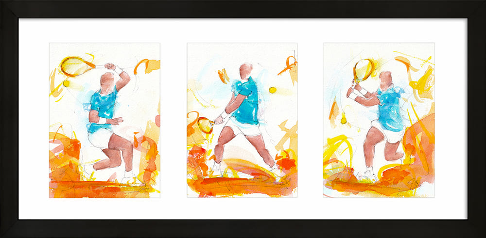 Peinture sportive en aquarelle, triptyque sur le tennis par l’artiste Lucie LLONG. Trois postures de joueur en mouvement – préparation, frappe et extension – capturant l’énergie du jeu dans des tons chauds et dynamiques | Œuvre d'art contemporaine | Peinture sportive